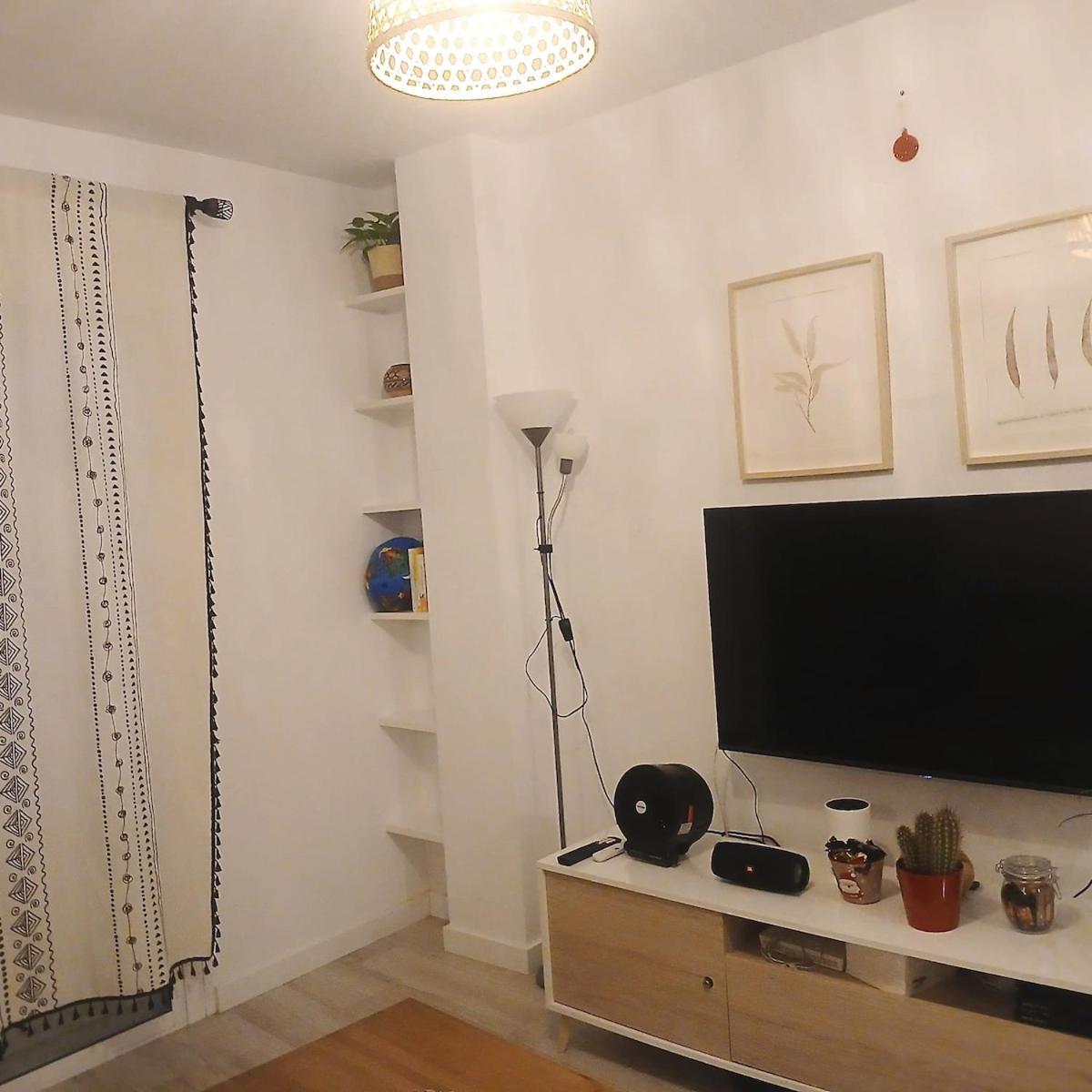 Apartment Bright In Málaga